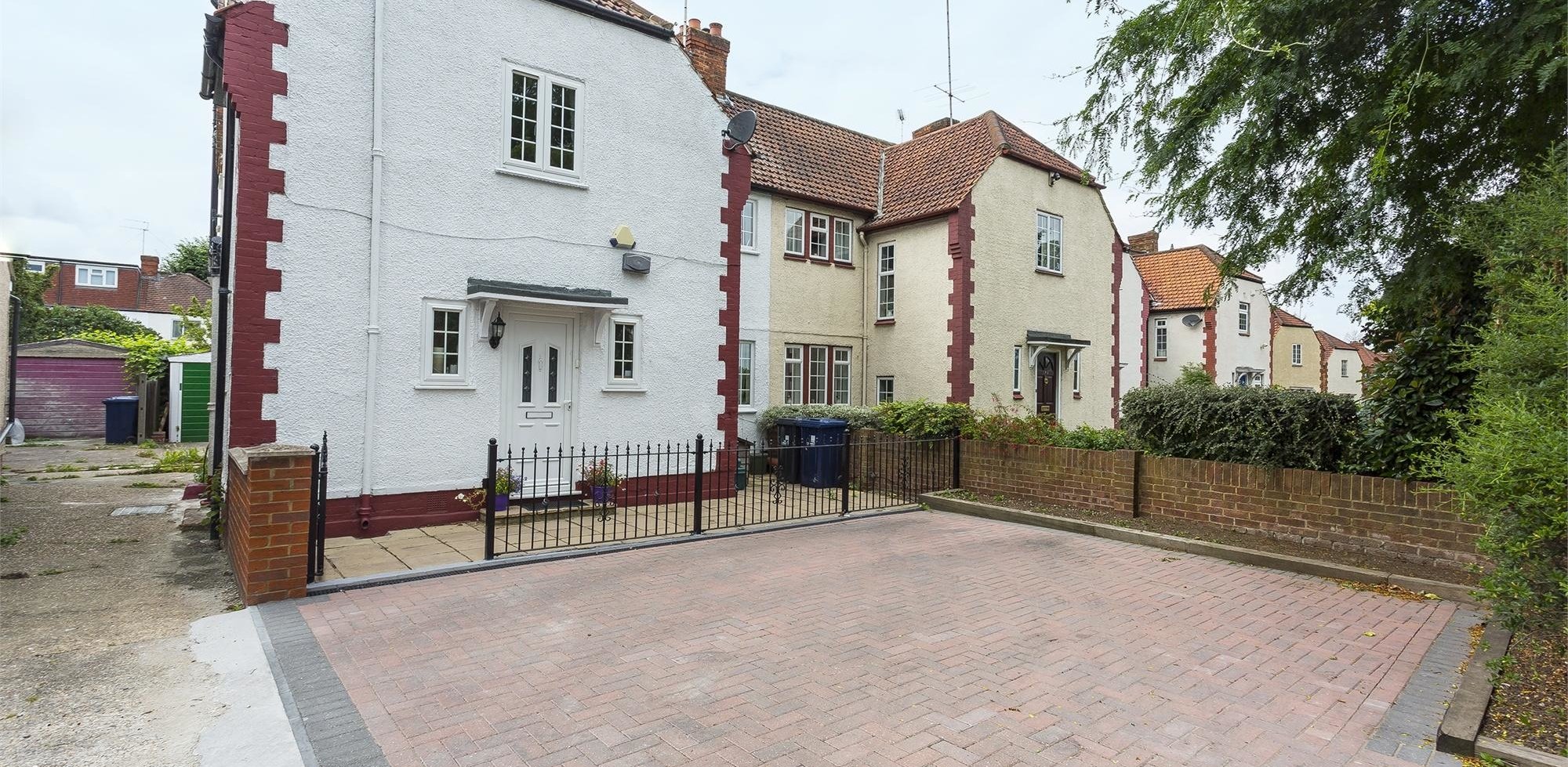 House For Sale in Argyle Road, Ealing