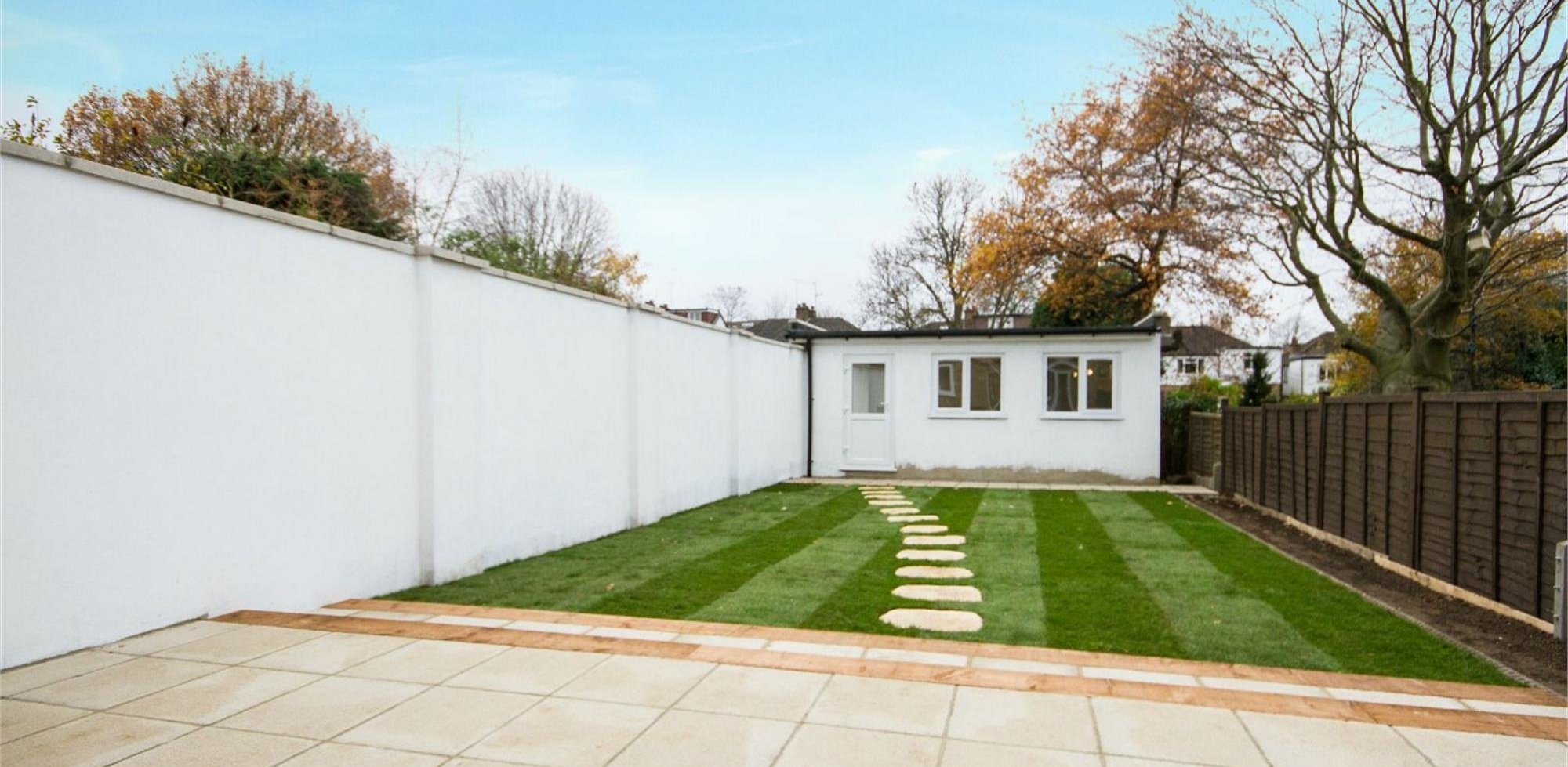 House For Sale in Castlebar Park, Ealing