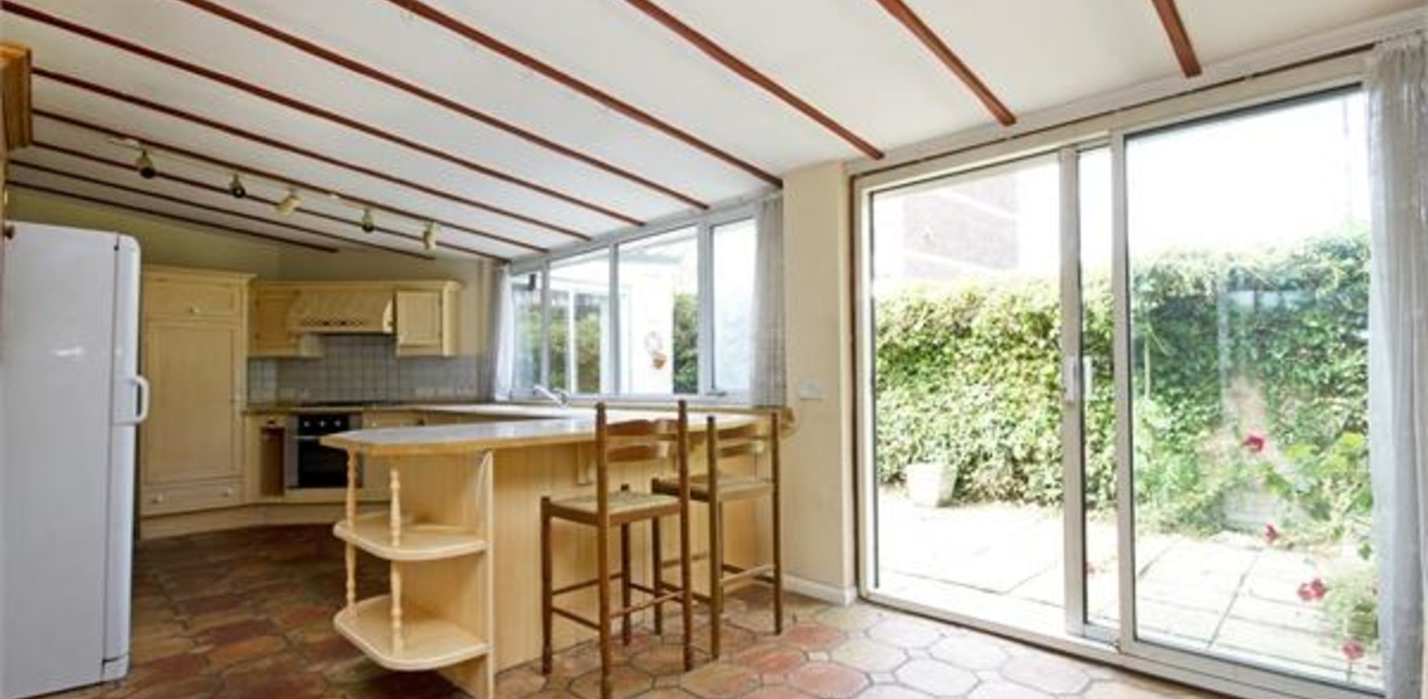 House For Sale in Castlebar Road, Ealing