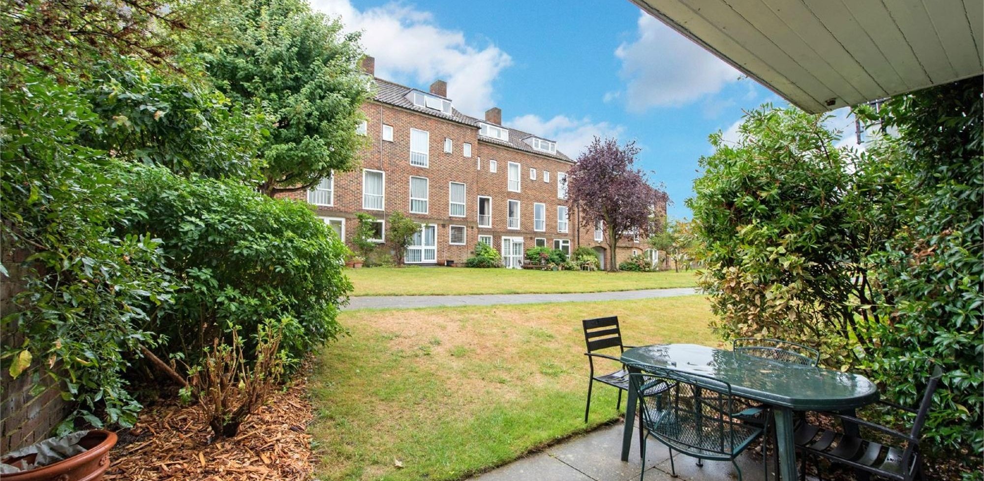 House For Sale in Chiswick Staithe, Hartington Road, Chiswick