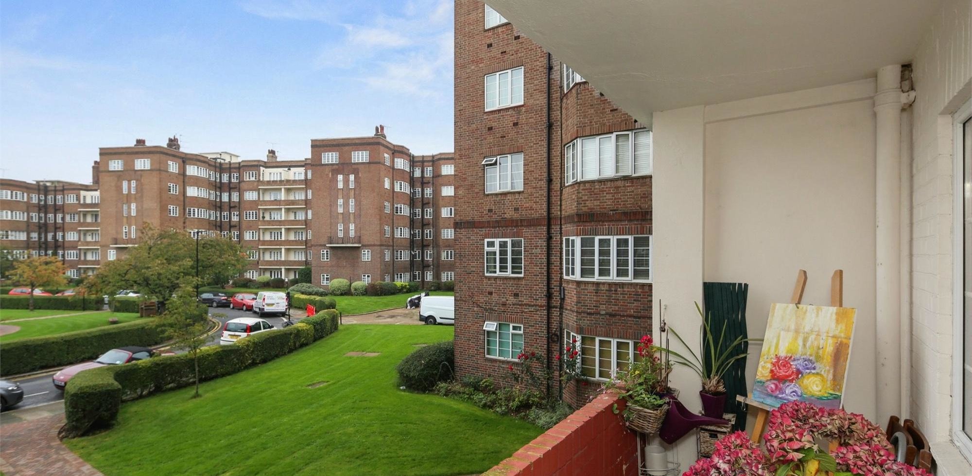 Flat For Sale in Chiswick Village, Chiswick