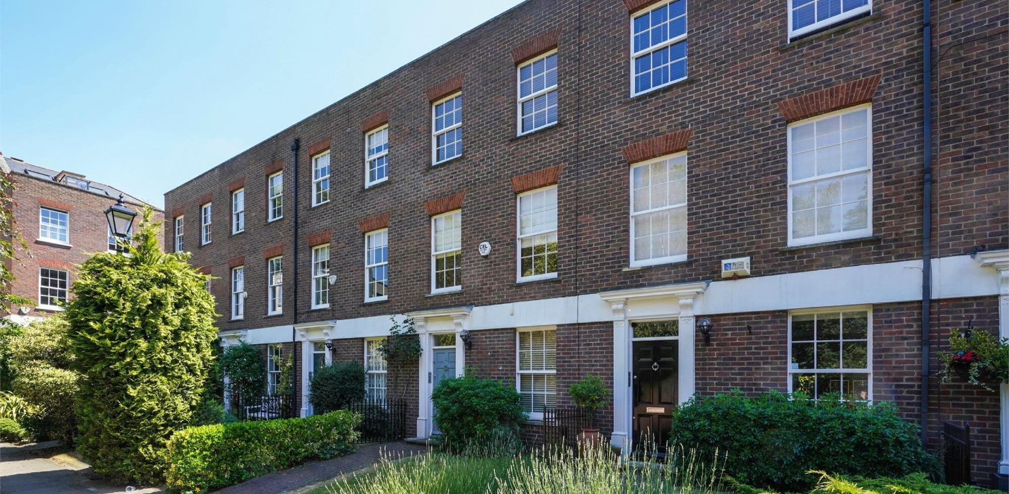 House For Sale in Chiswick Wharf, Chiswick