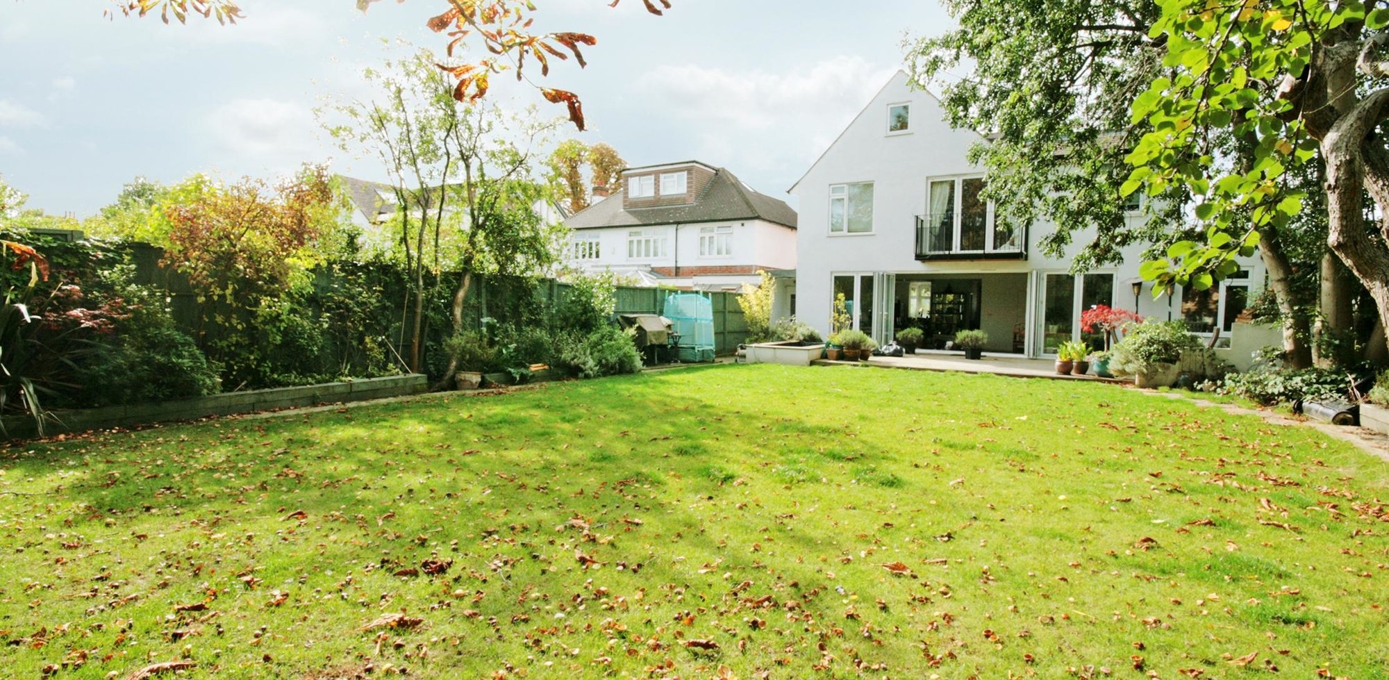 House For Sale in Creswick Road, Acton