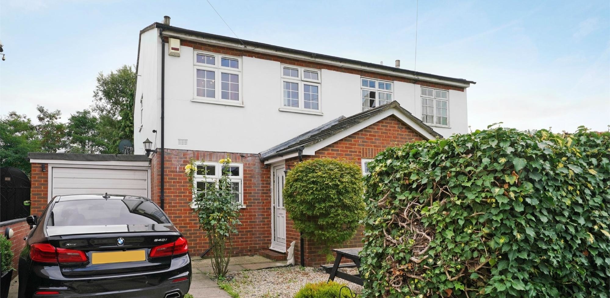 House For Sale in Garage Road, LONDON