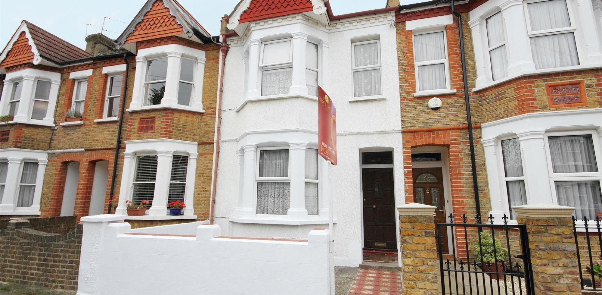 House For Sale in Grosvenor Road, Ealing