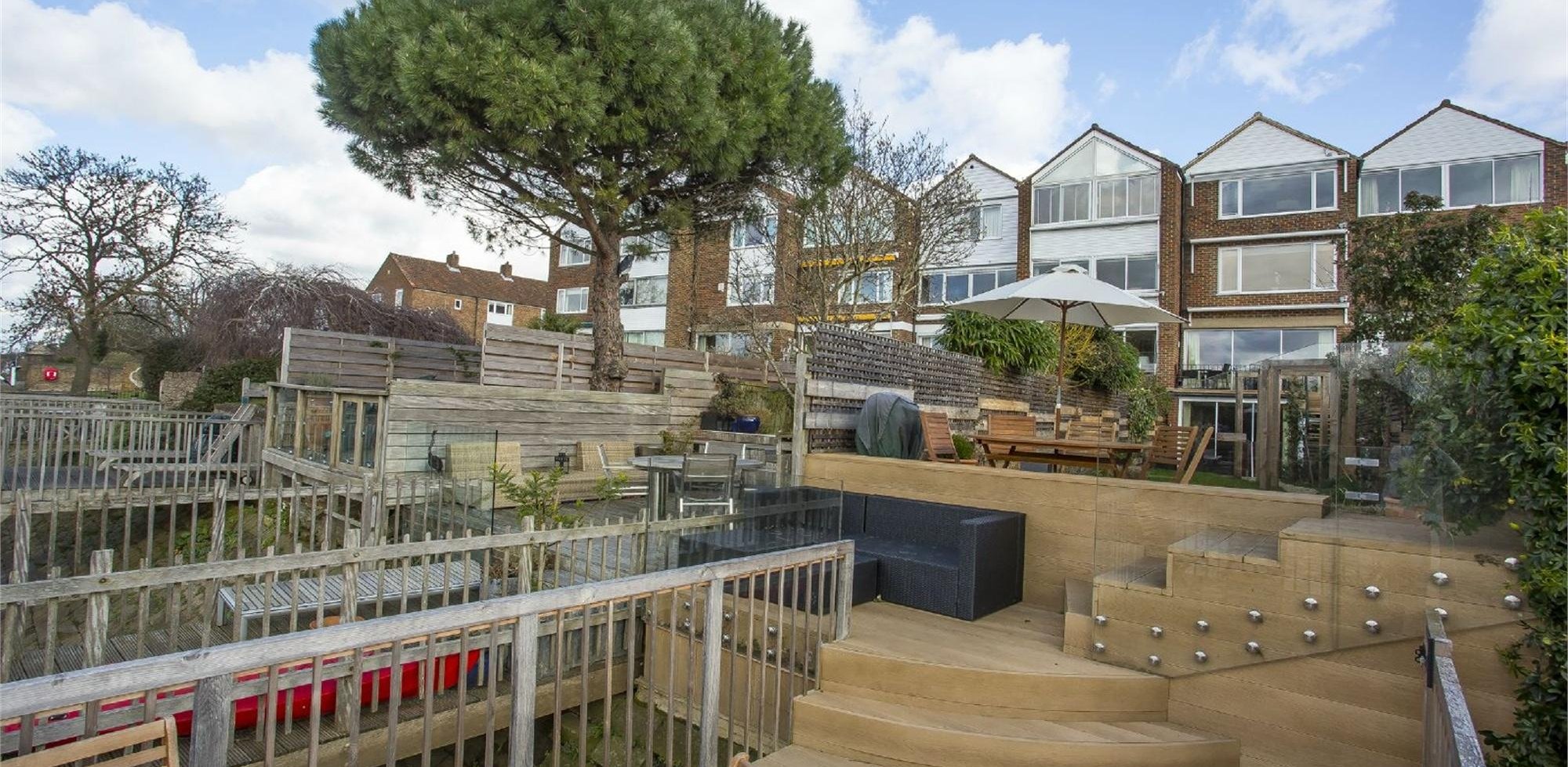 House For Sale in Hartington Road, Chiswick Staithe, Chiswick