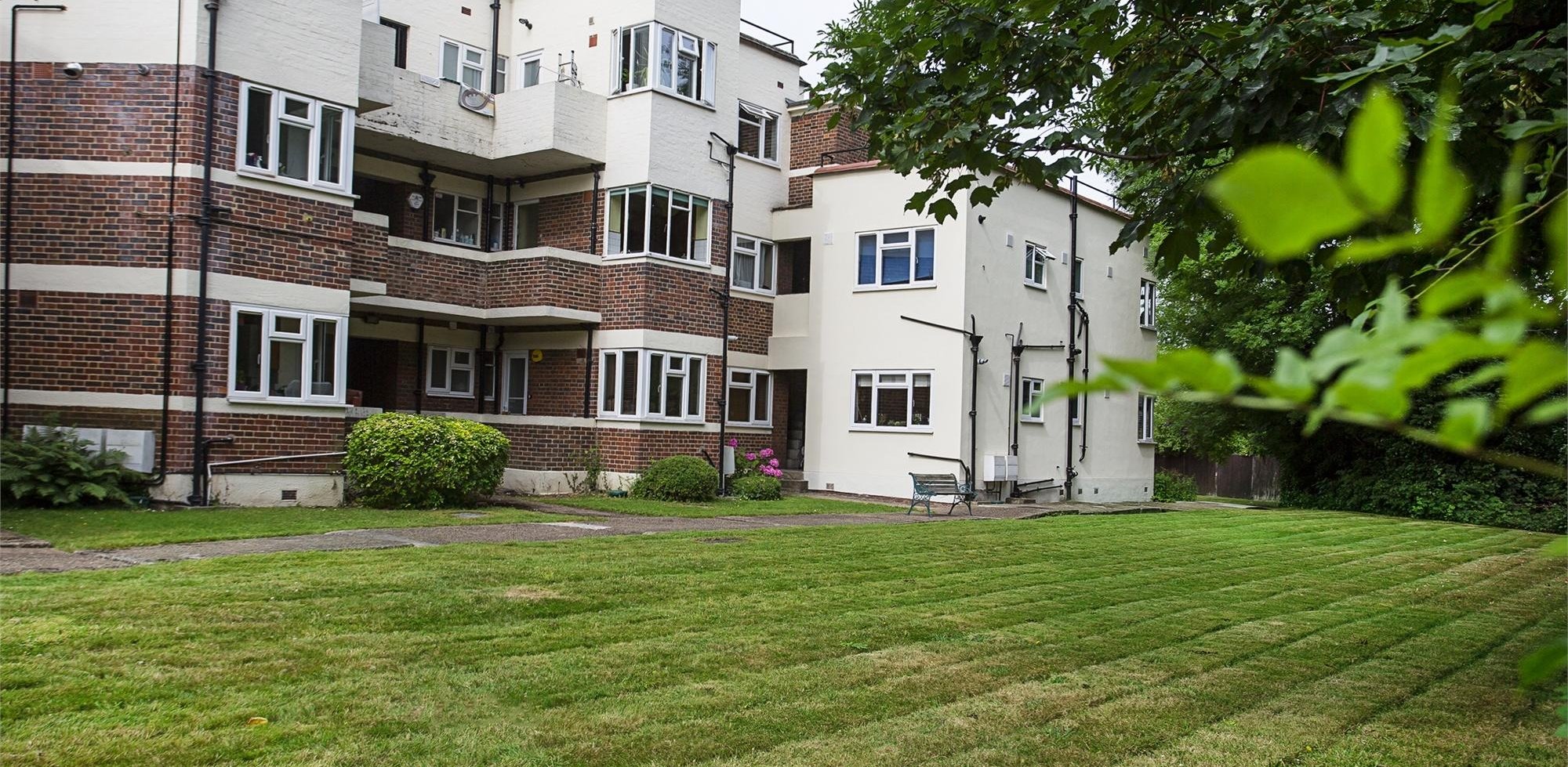 Flat For Sale in Helena Court, Eaton Rise, Ealing