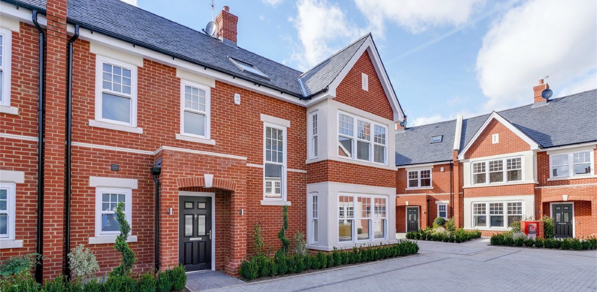 House For Sale in Hideaway Mews, Thorney Hedge Road, Chiswick, W4