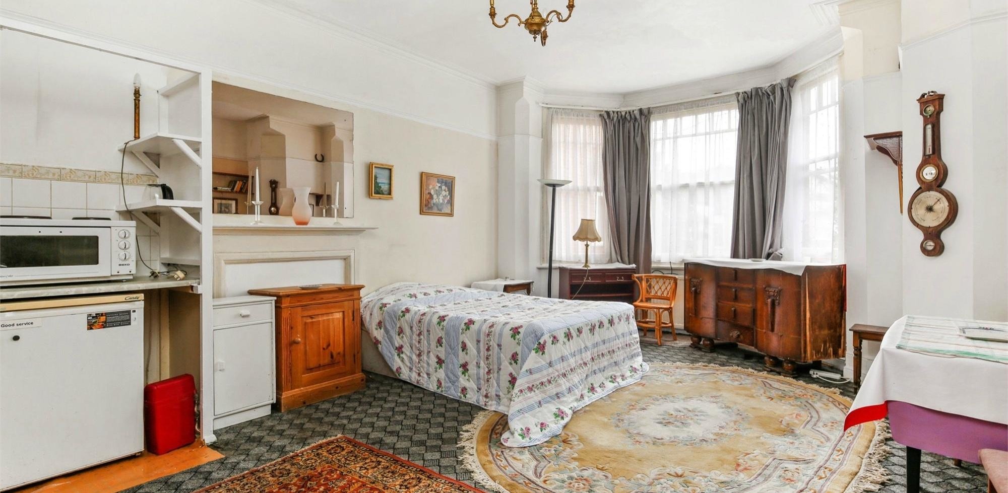 House For Sale in Kenilworth Road, London