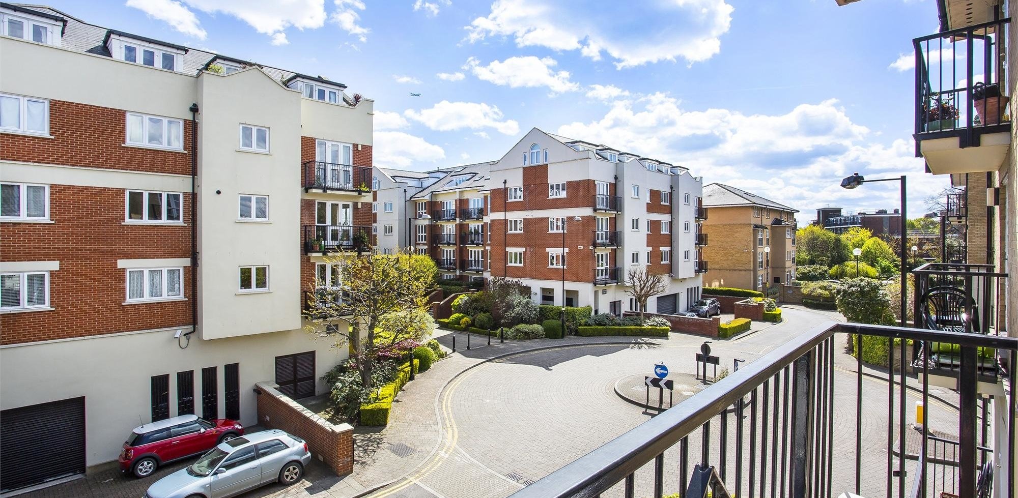Flat For Sale in Maltings Lodge, Corney Reach Way, Chiswick