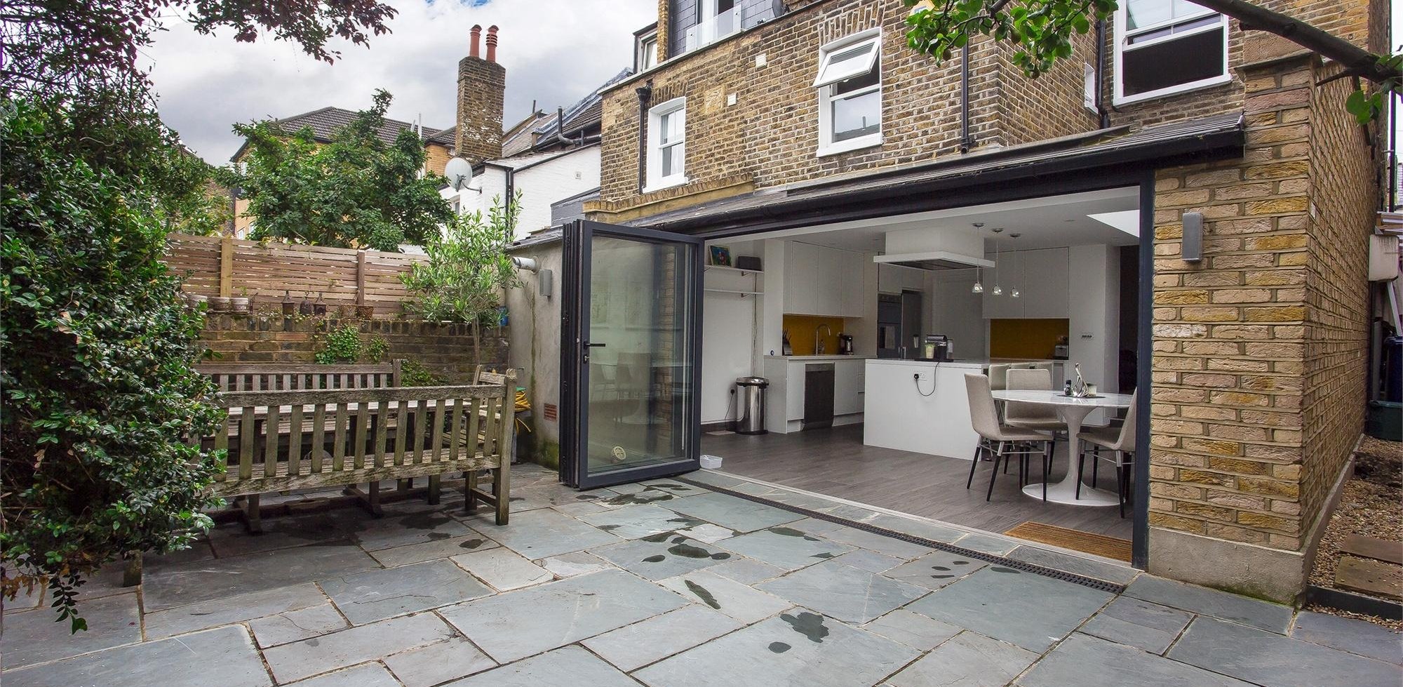 House For Sale in Milton Road, Acton