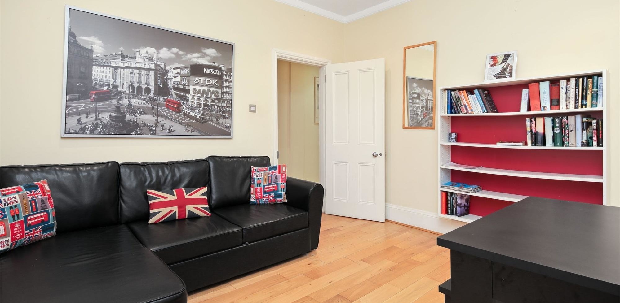 House For Sale in Overstone Road, Hammersmith
