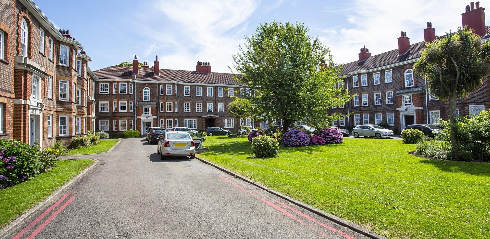 Flat For Sale in Perryn House, Bromyard Avenue, Acton/ Shepherds Bush