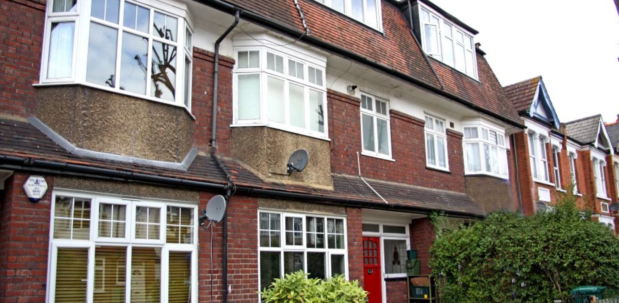 Flat For Sale in Radbourne Avenue, Ealing, W5