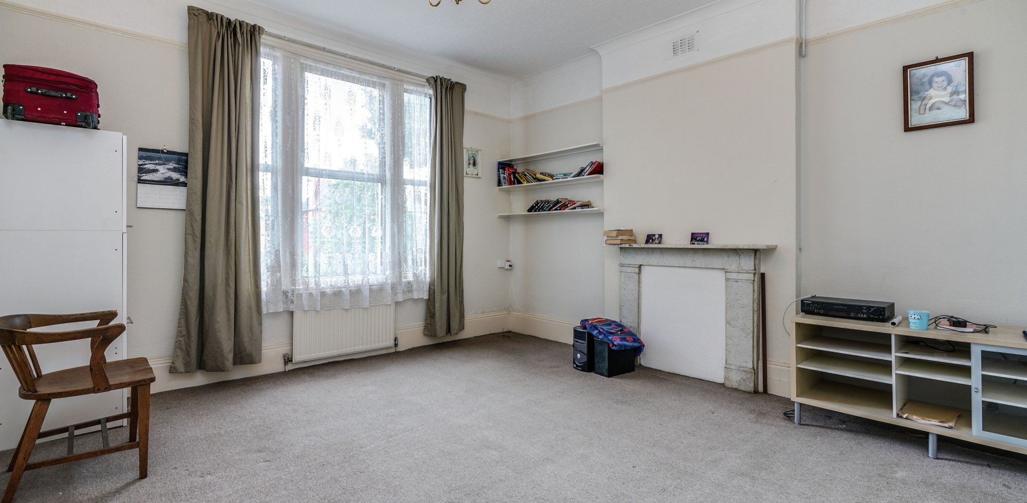 House For Sale in Rosemont Road, London, W3