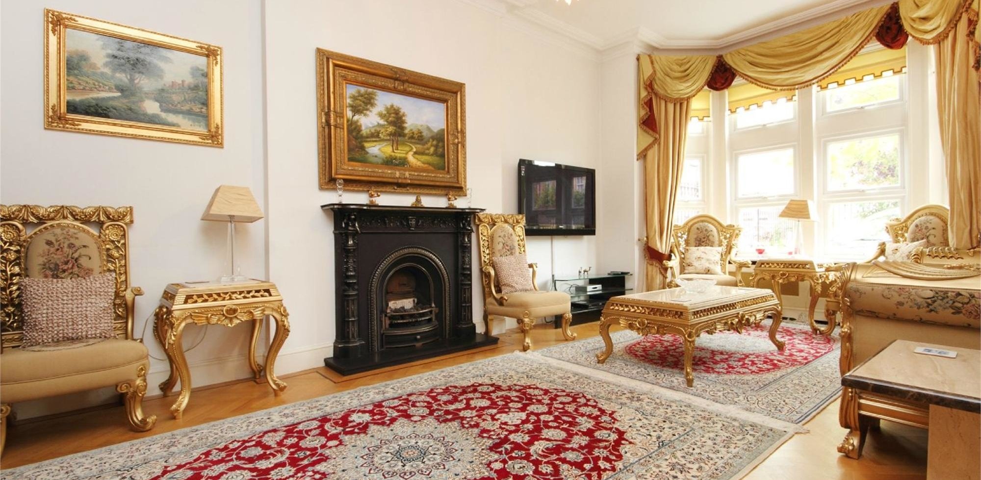 House For Sale in St Leonards Road, Ealing