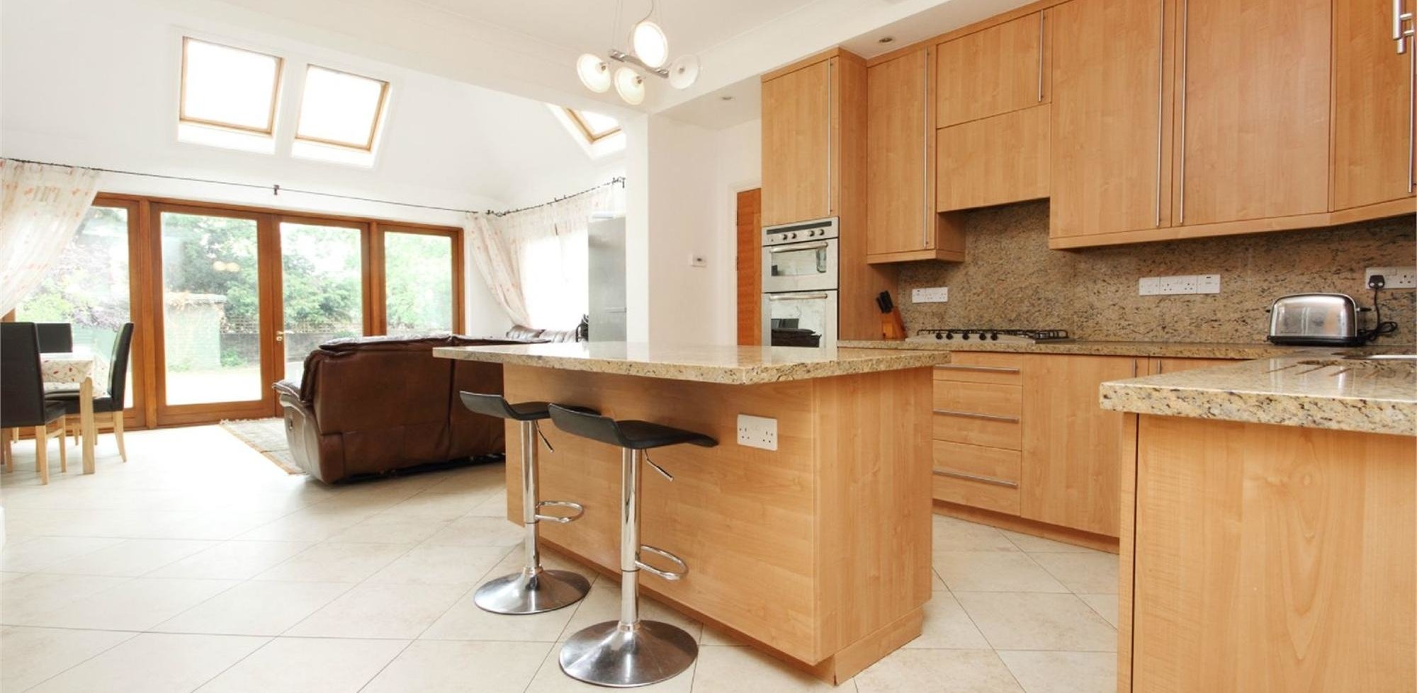 House For Sale in St Leonards Road, Ealing