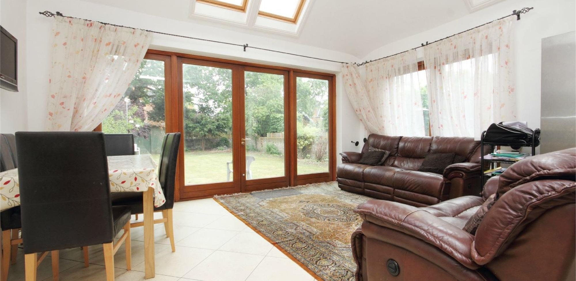 House For Sale in St Leonards Road, Ealing