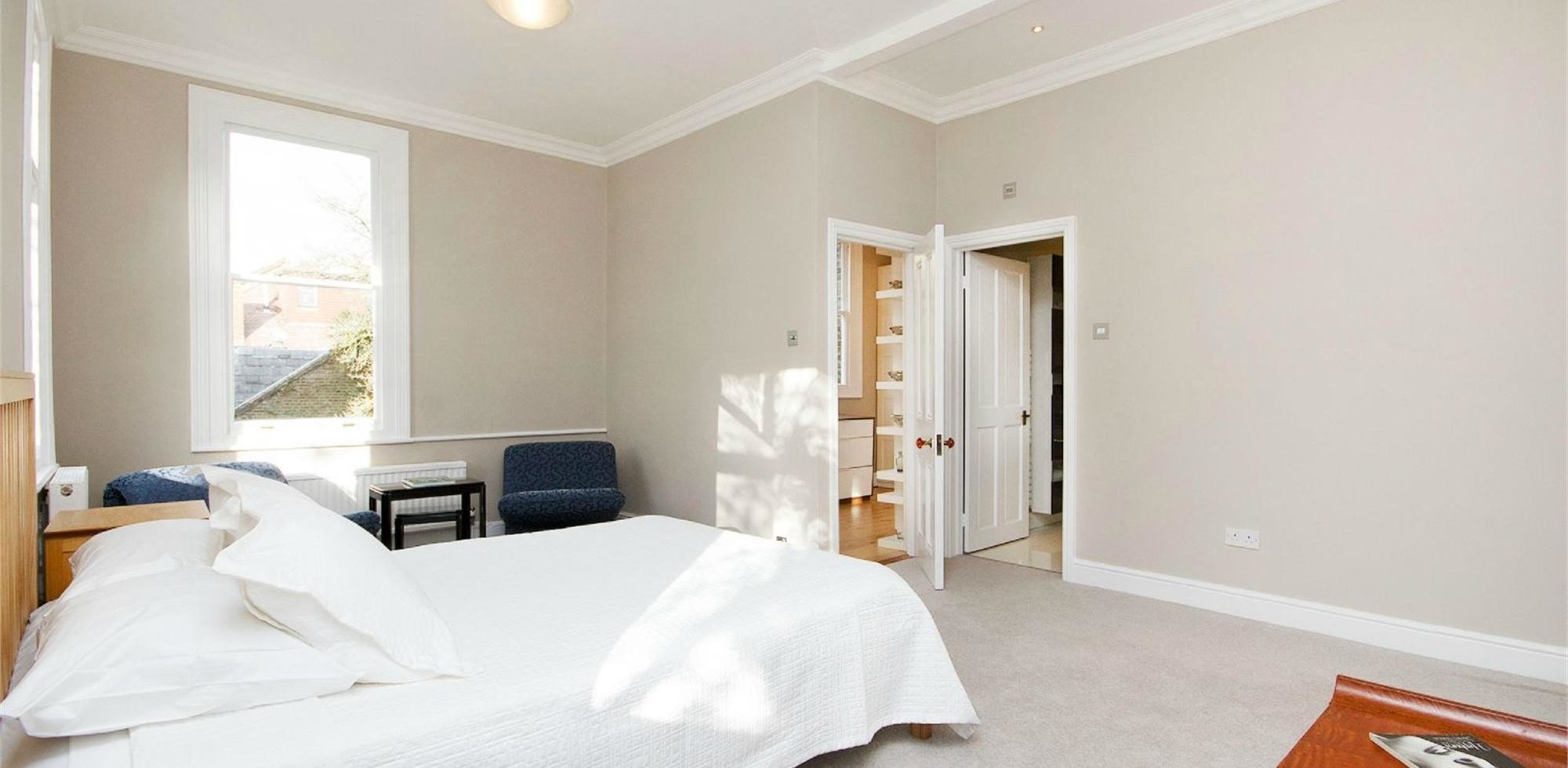 House For Sale in Stamford Brook Road, Stamford Brook