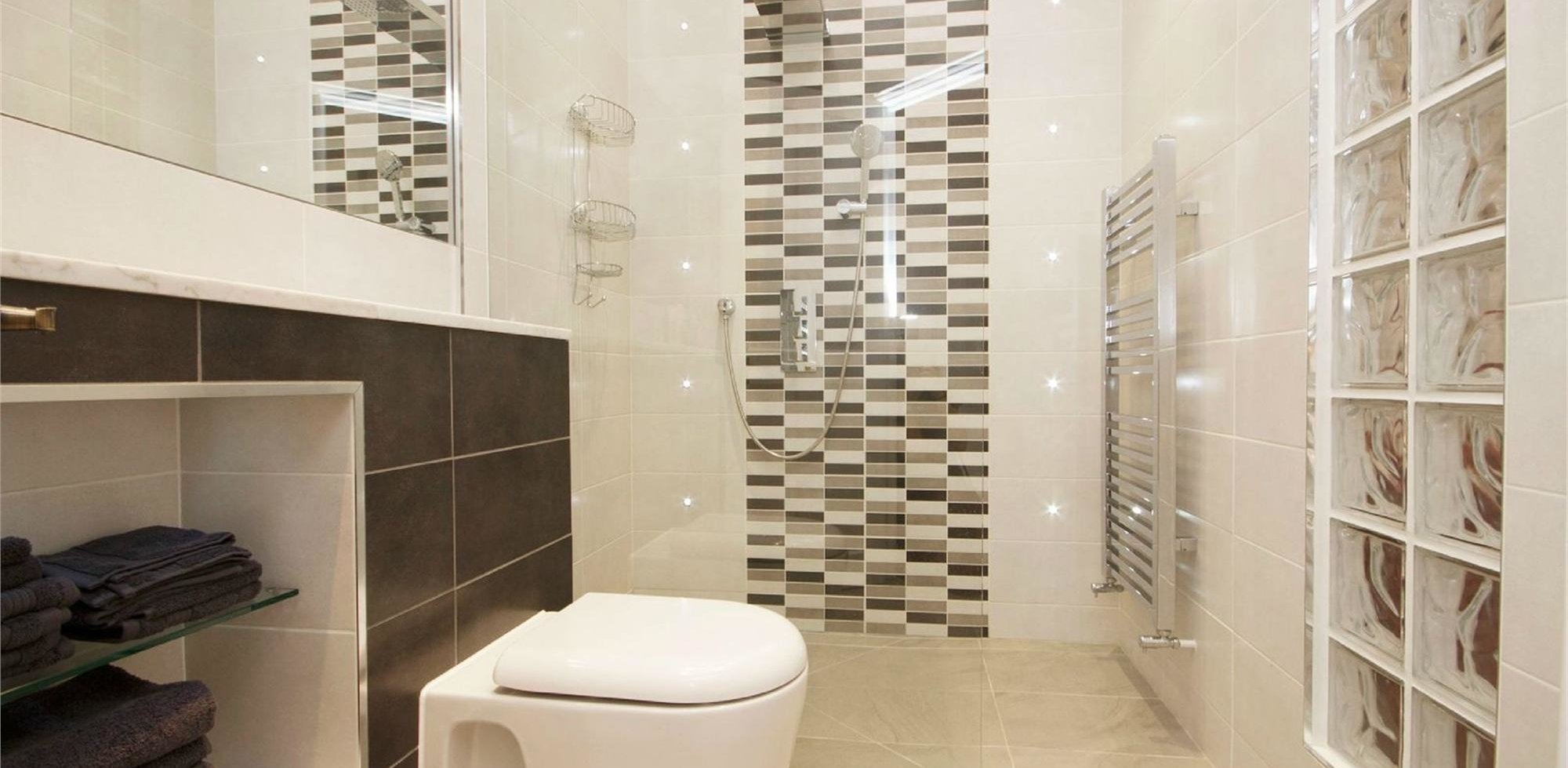 House For Sale in Stamford Brook Road, Stamford Brook