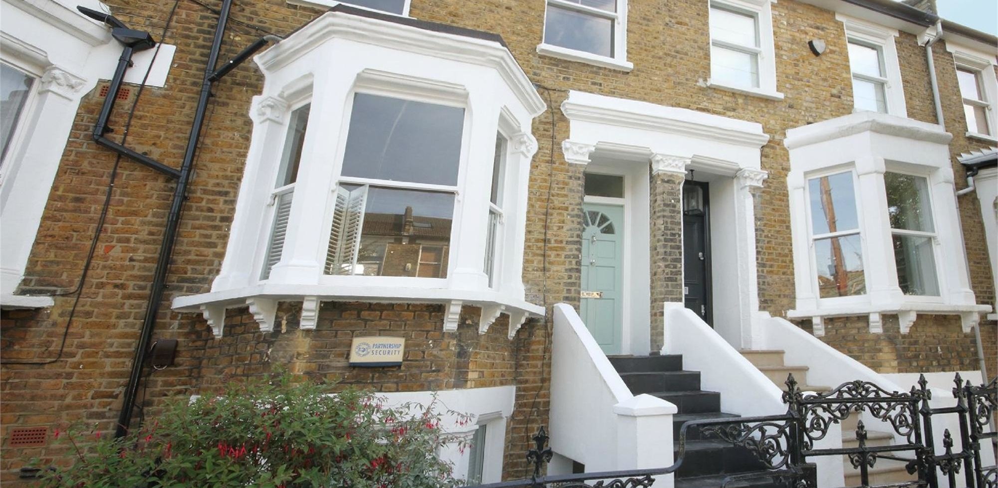 Flat For Sale in Tabor Road, Brackenbury Village, Hammersmith