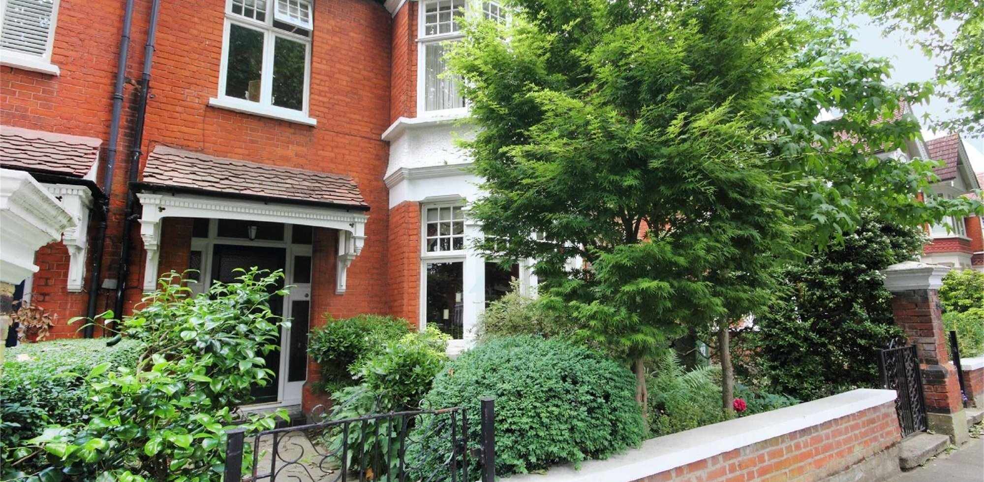 House For Sale in West Lodge Avenue, Acton