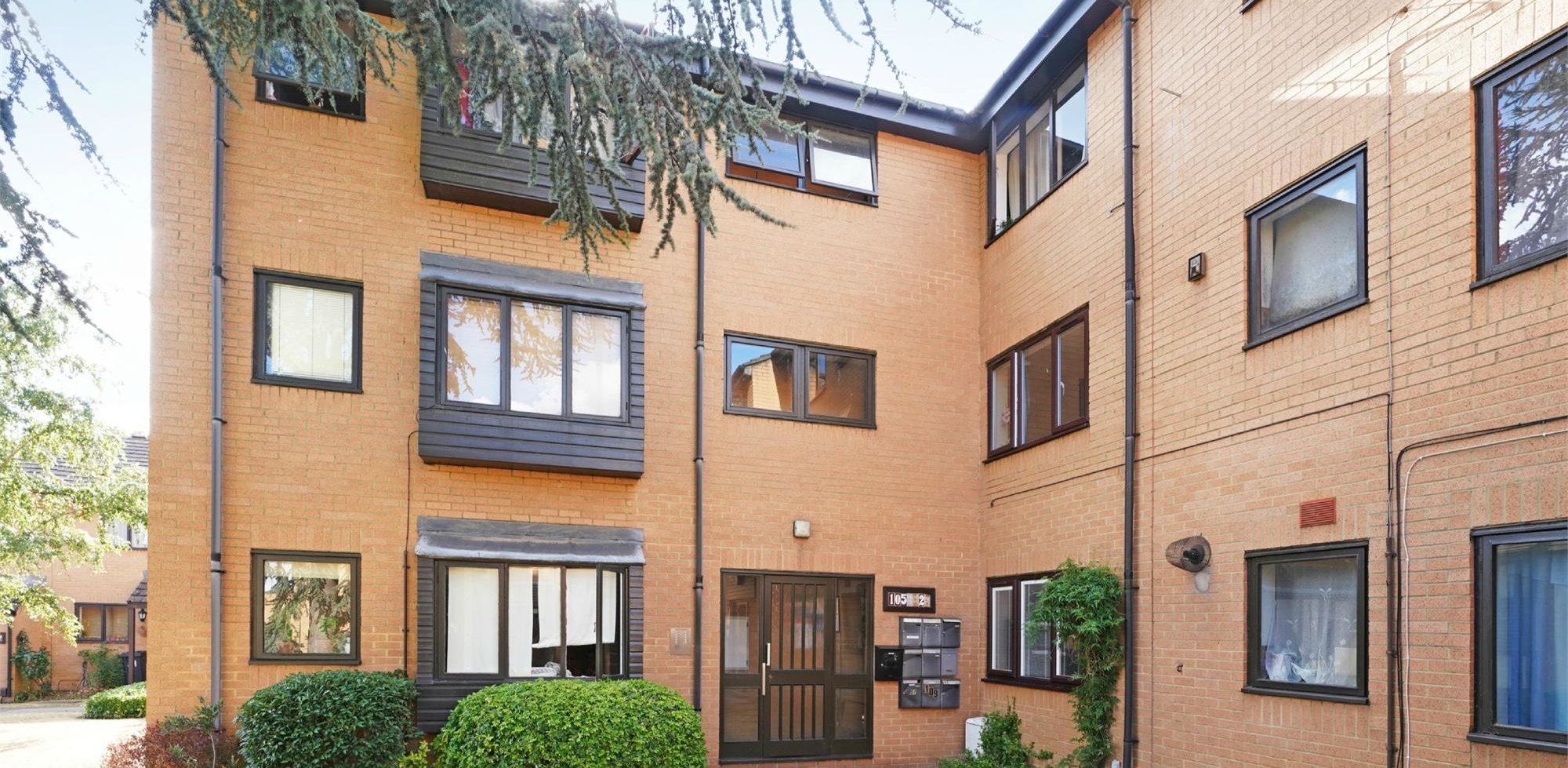 Flat For Sale in Wilkinson Way, Chiswick