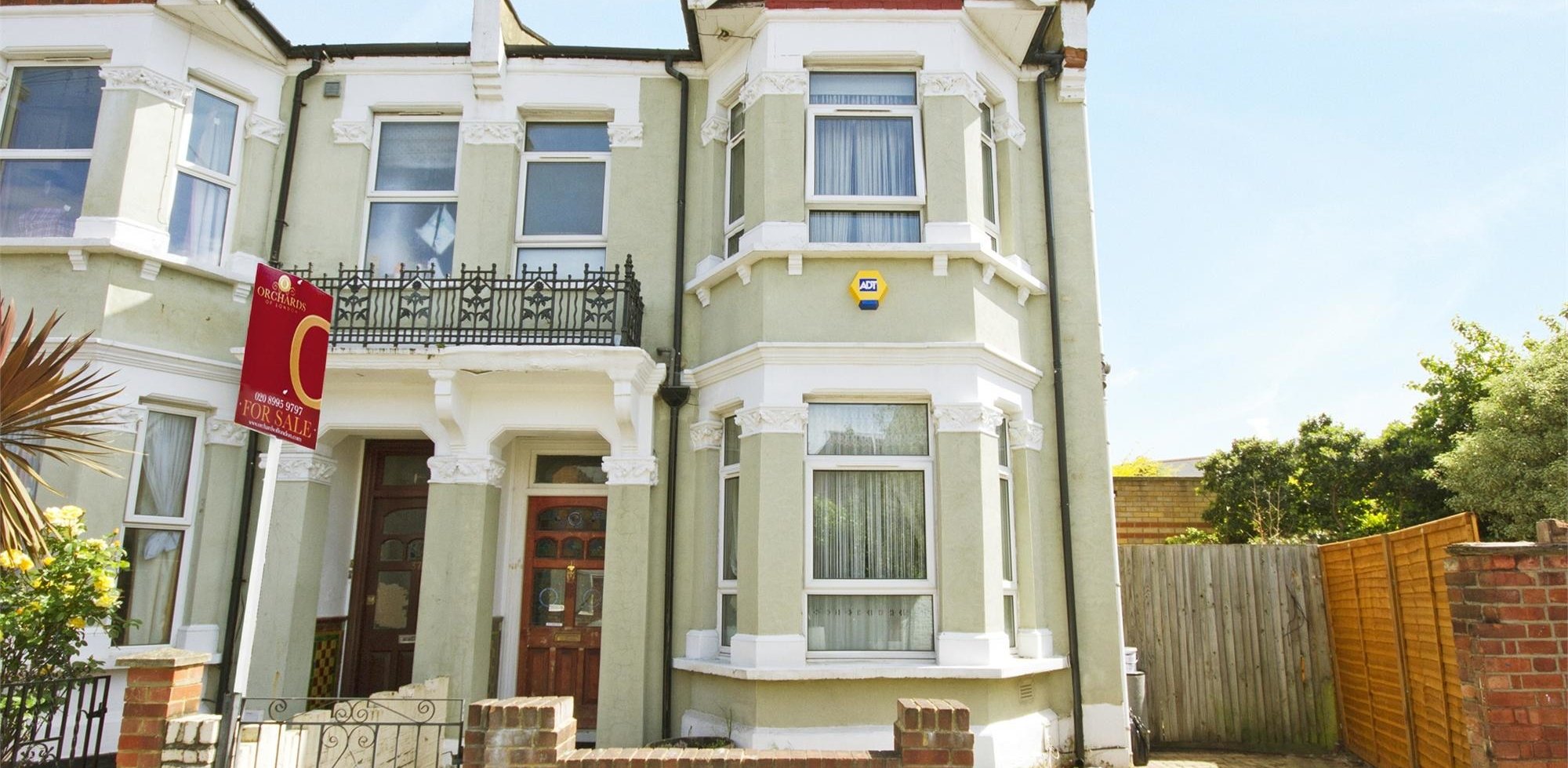 House For Sale in Willcott Road, Acton