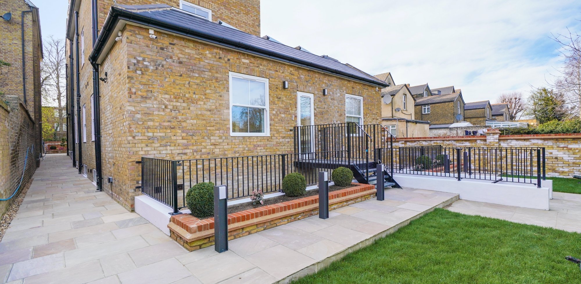 Property To Rent in 15 Hanger Lane, Ealing, London, W5