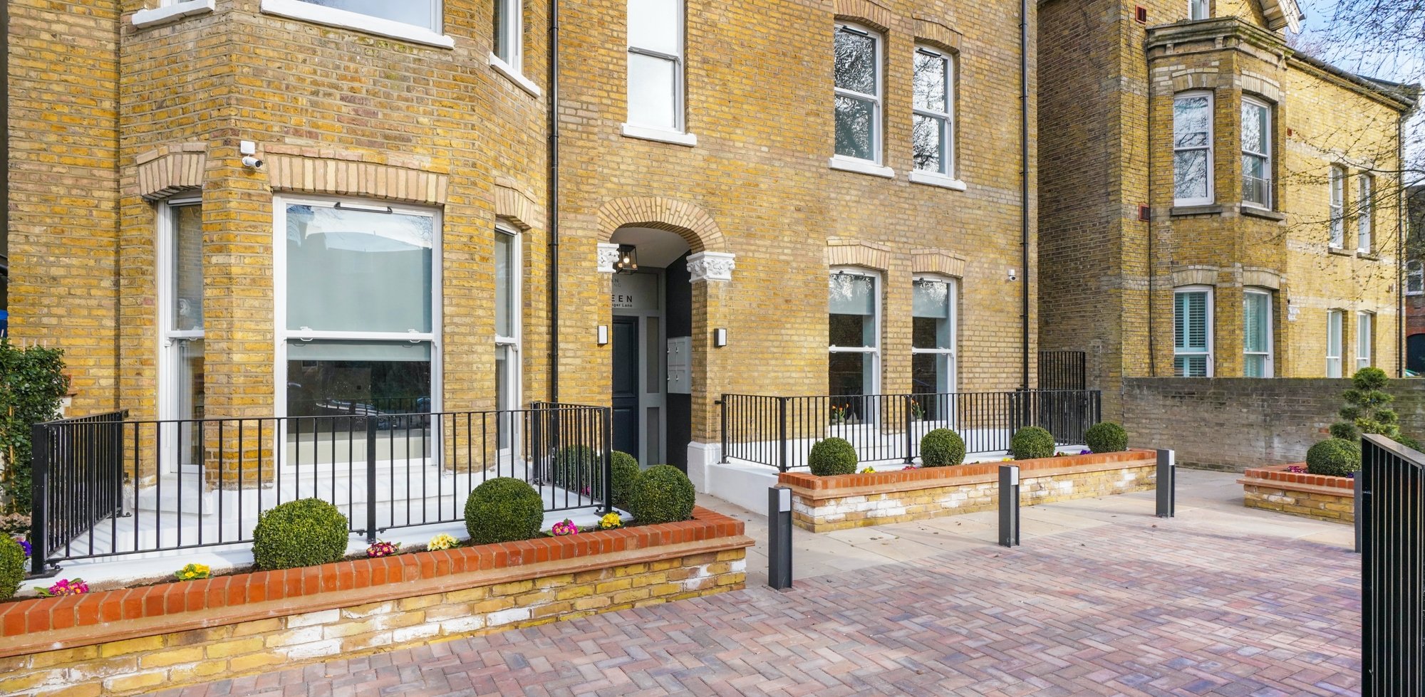 Property To Rent in 15 Hanger Lane, Ealing, London, W5