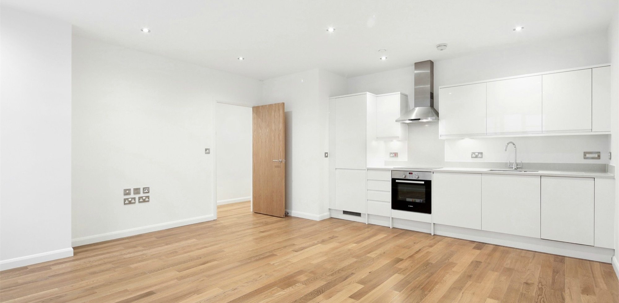 Flat To Rent in 4 Warple Way, Acton, LONDON, W3