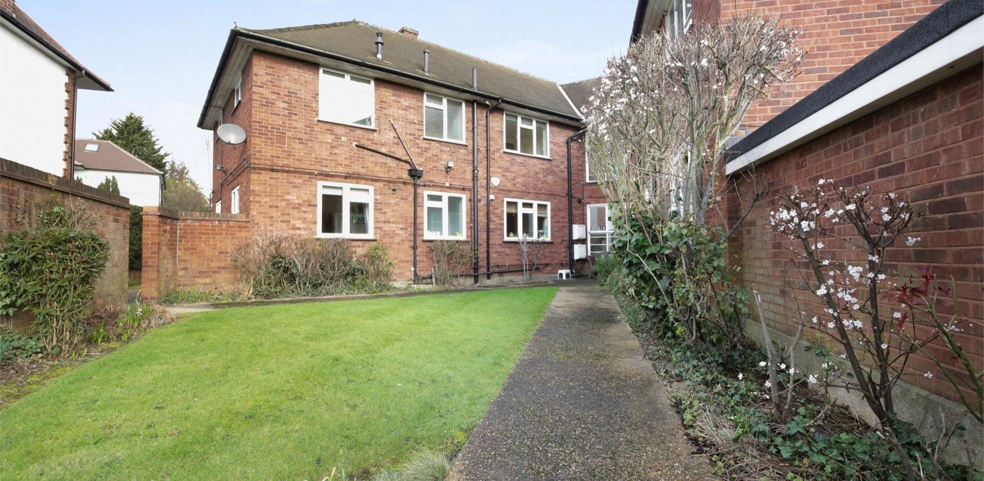 Flat To Rent in Audley Court, Audley Road, Ealing