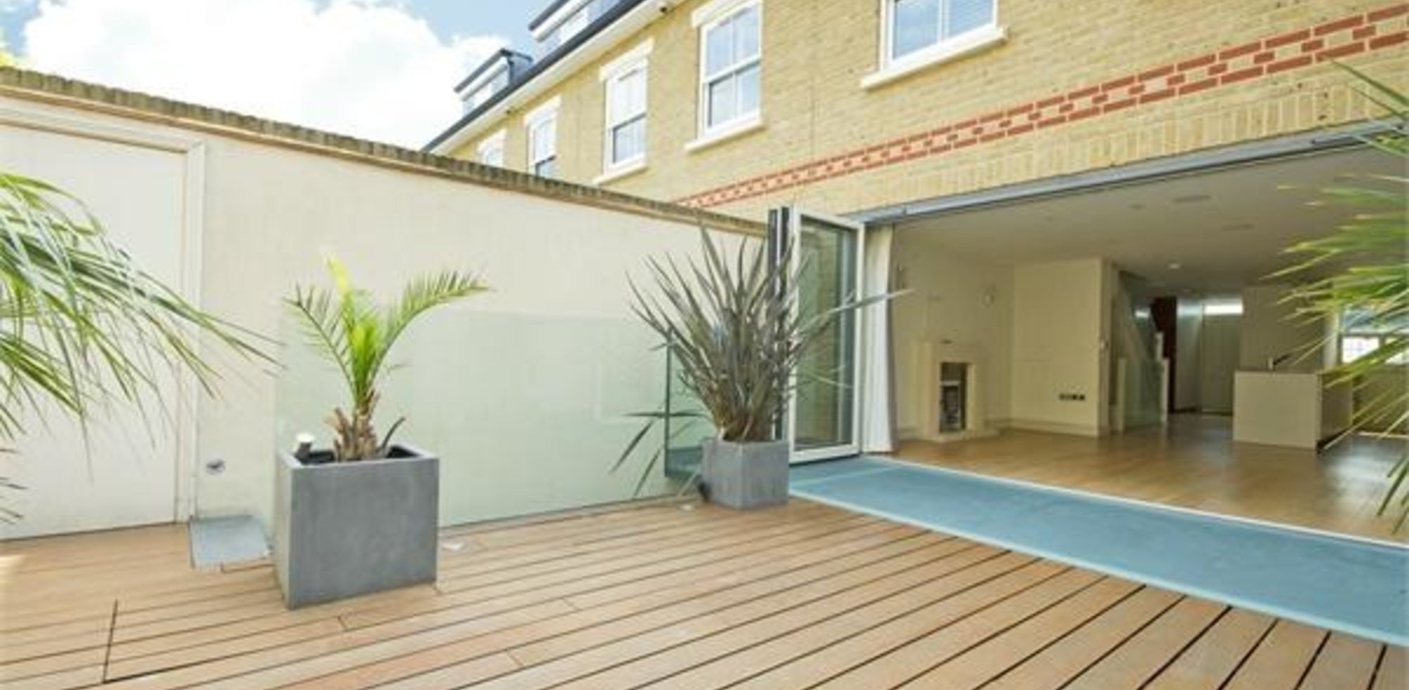 House To Rent in Brackley Terrace, Chiswick