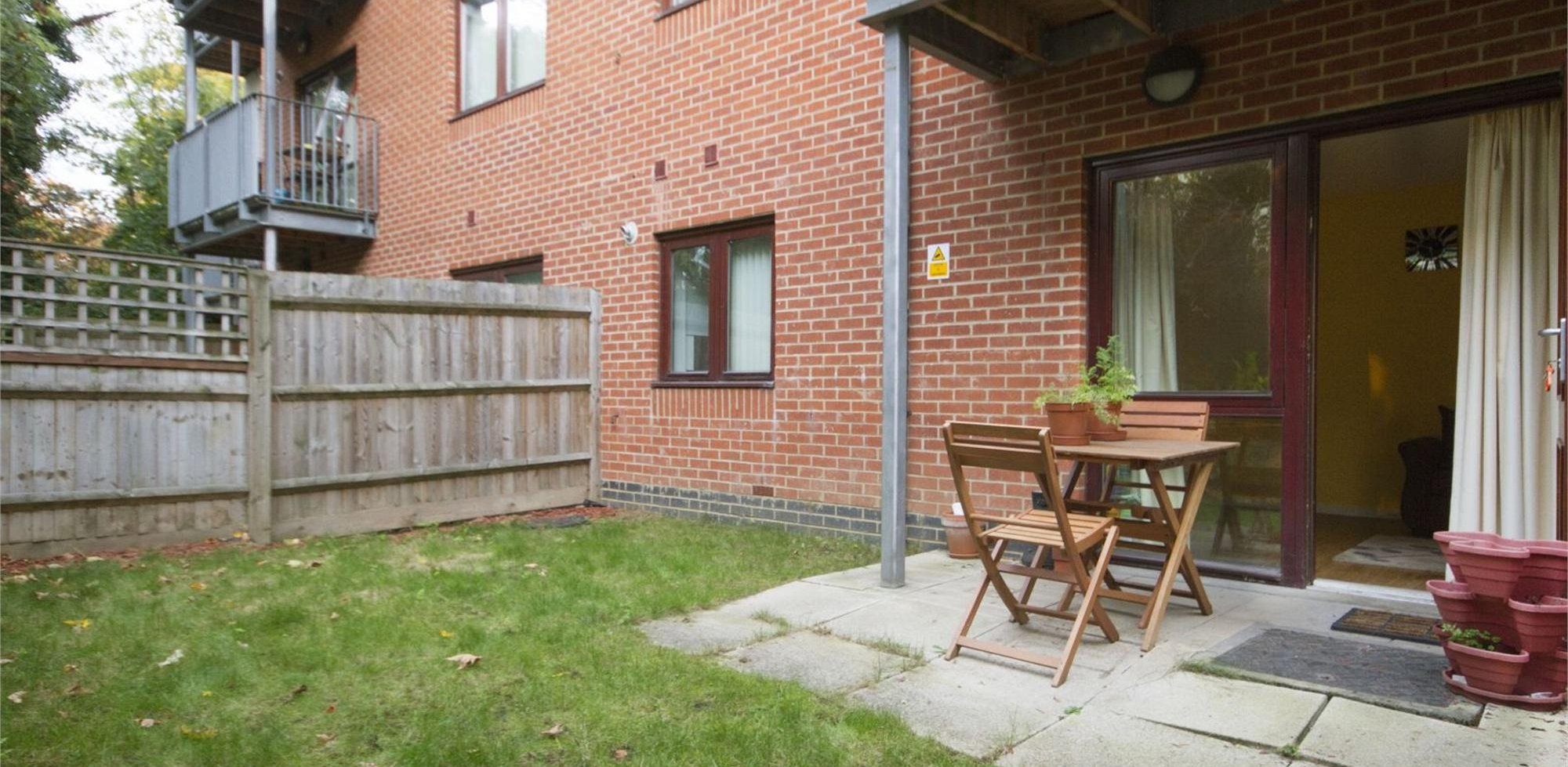 Flat To Rent in Bronte Court,, Gunnersbury Lane, Acton