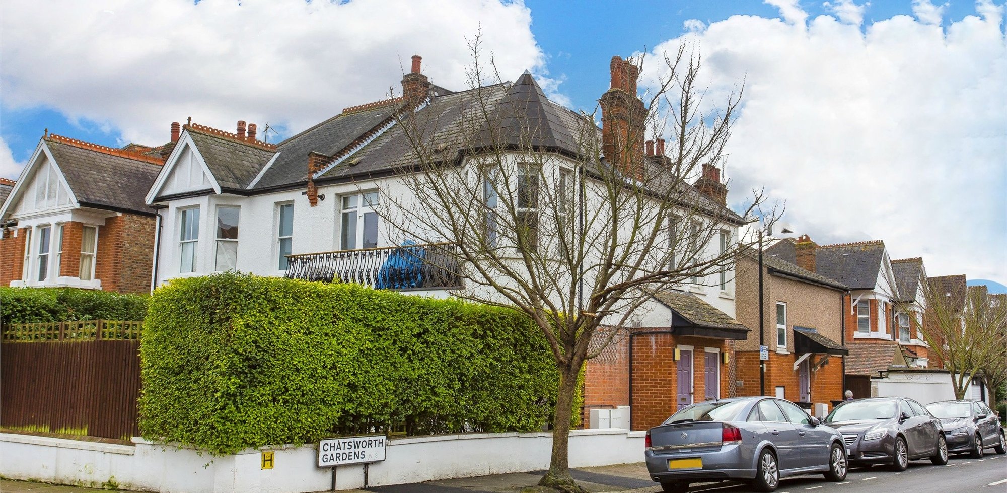 Flat To Rent in Buxton Gardens, Acton, W3