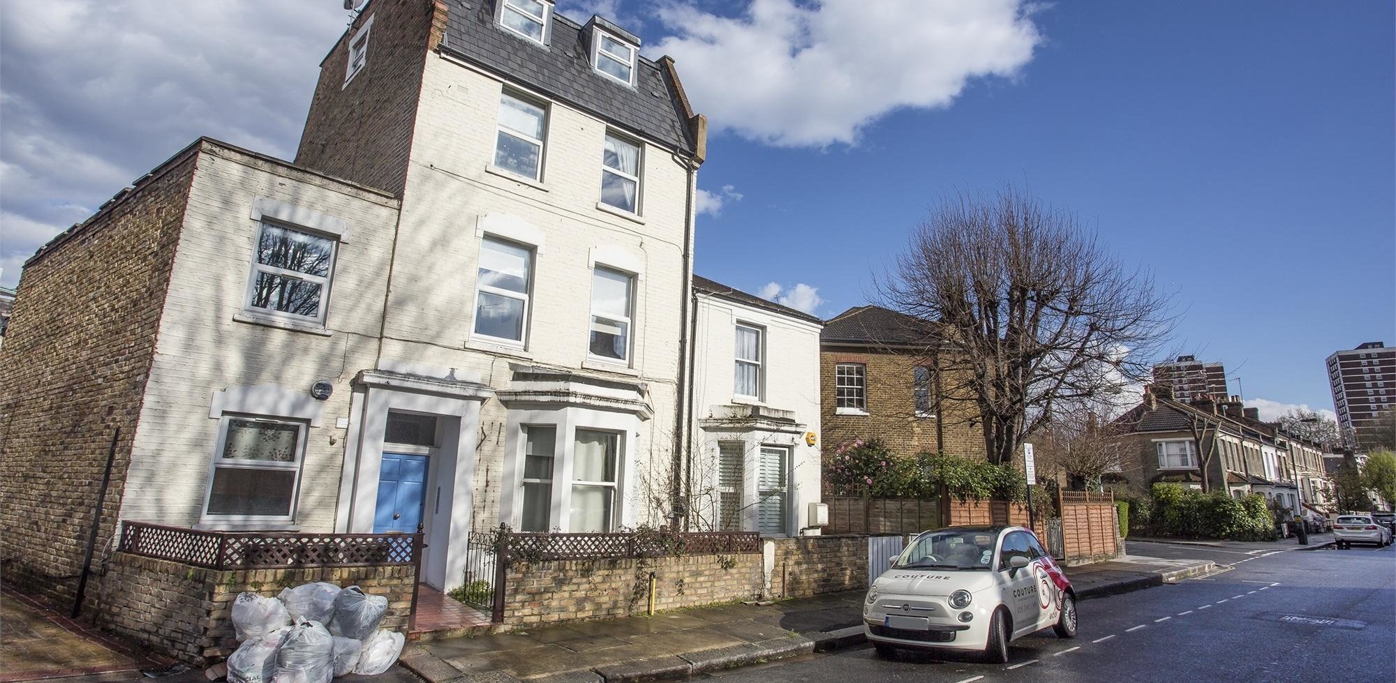 Flat To Rent in Caxton Road, Shepherd's Bush