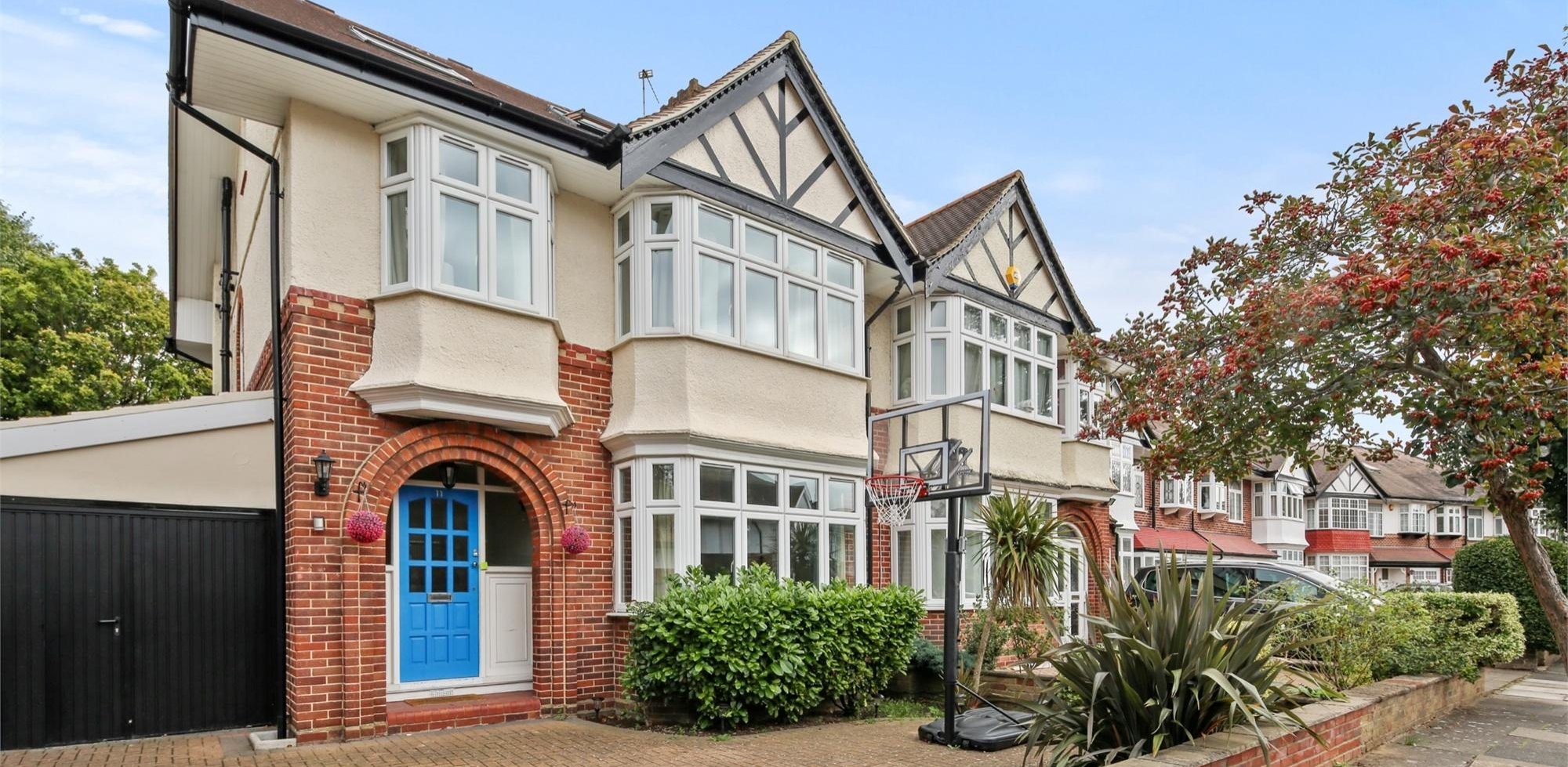 House To Rent in Delamere Road, Ealing