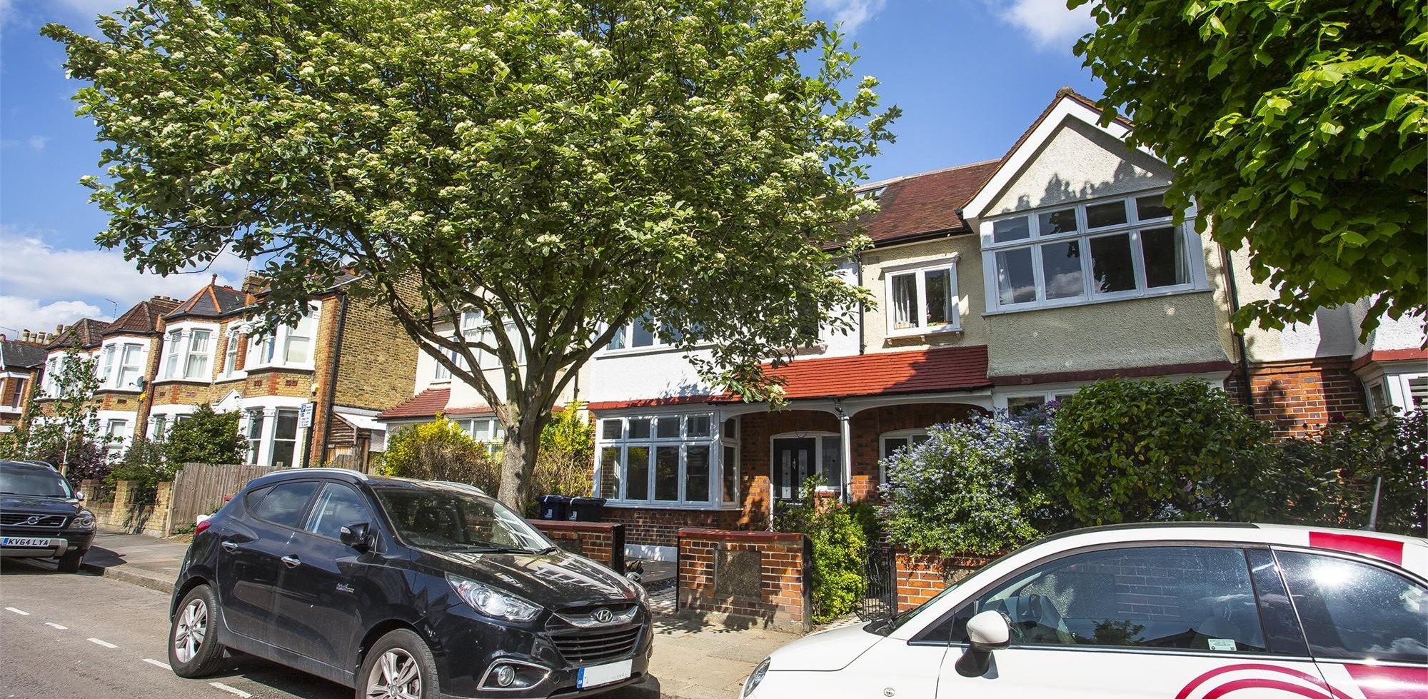 House To Rent in Ealing Park Gardens, Ealing