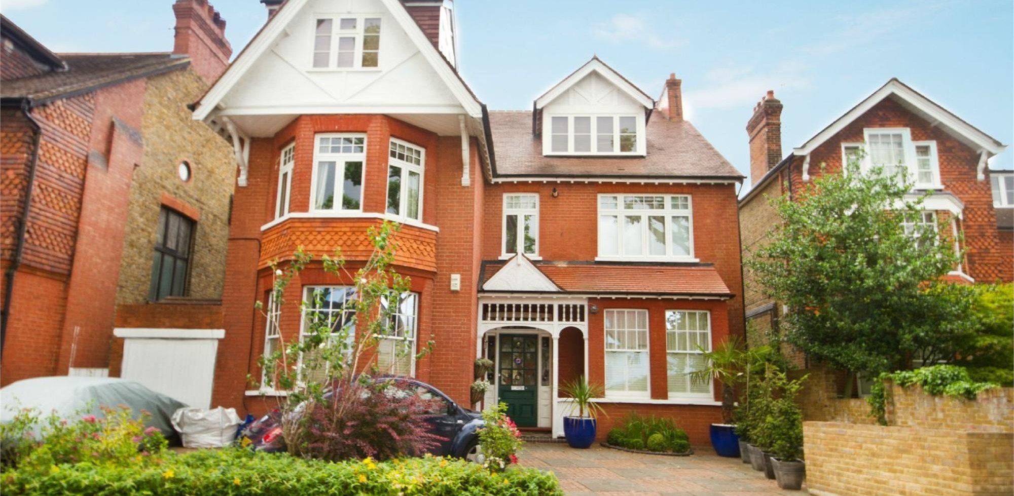 Flat To Rent in Elm Grove Road, Ealing
