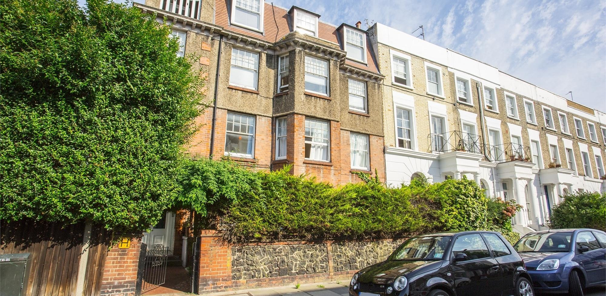 Flat To Rent in Evesham House, Stanlake Road, Shepherds Bush