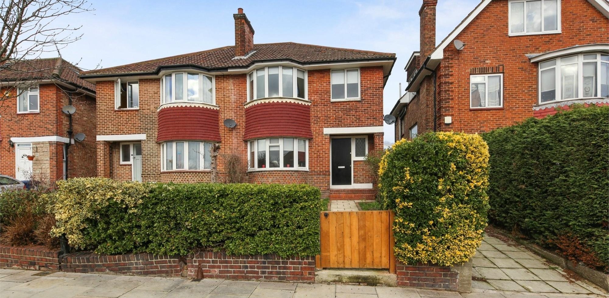 House To Rent in Friars Gardens, Acton