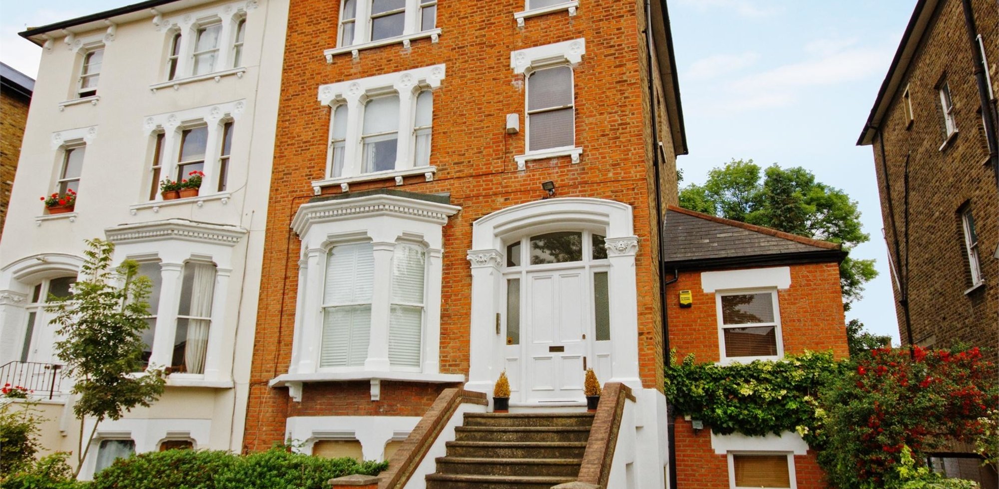 Flat To Rent in Grange Road, Ealing