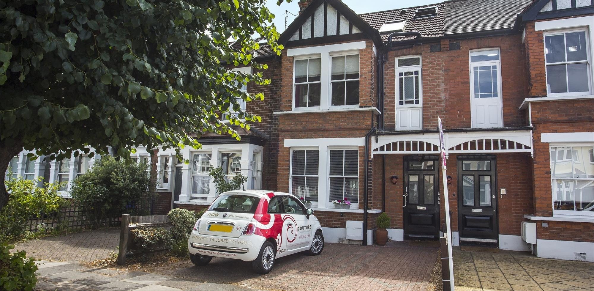 Flat To Rent in Grantham Road, Chiswick