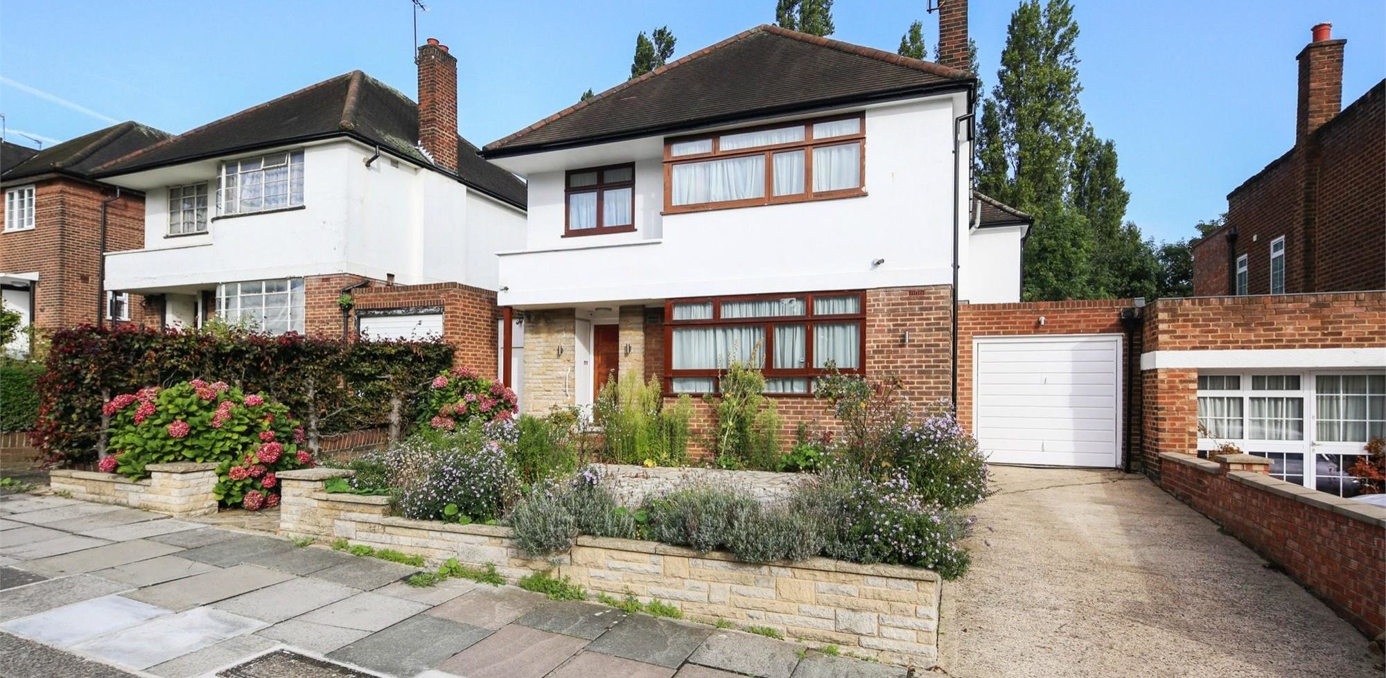 House To Rent in Heathcroft, Ealing