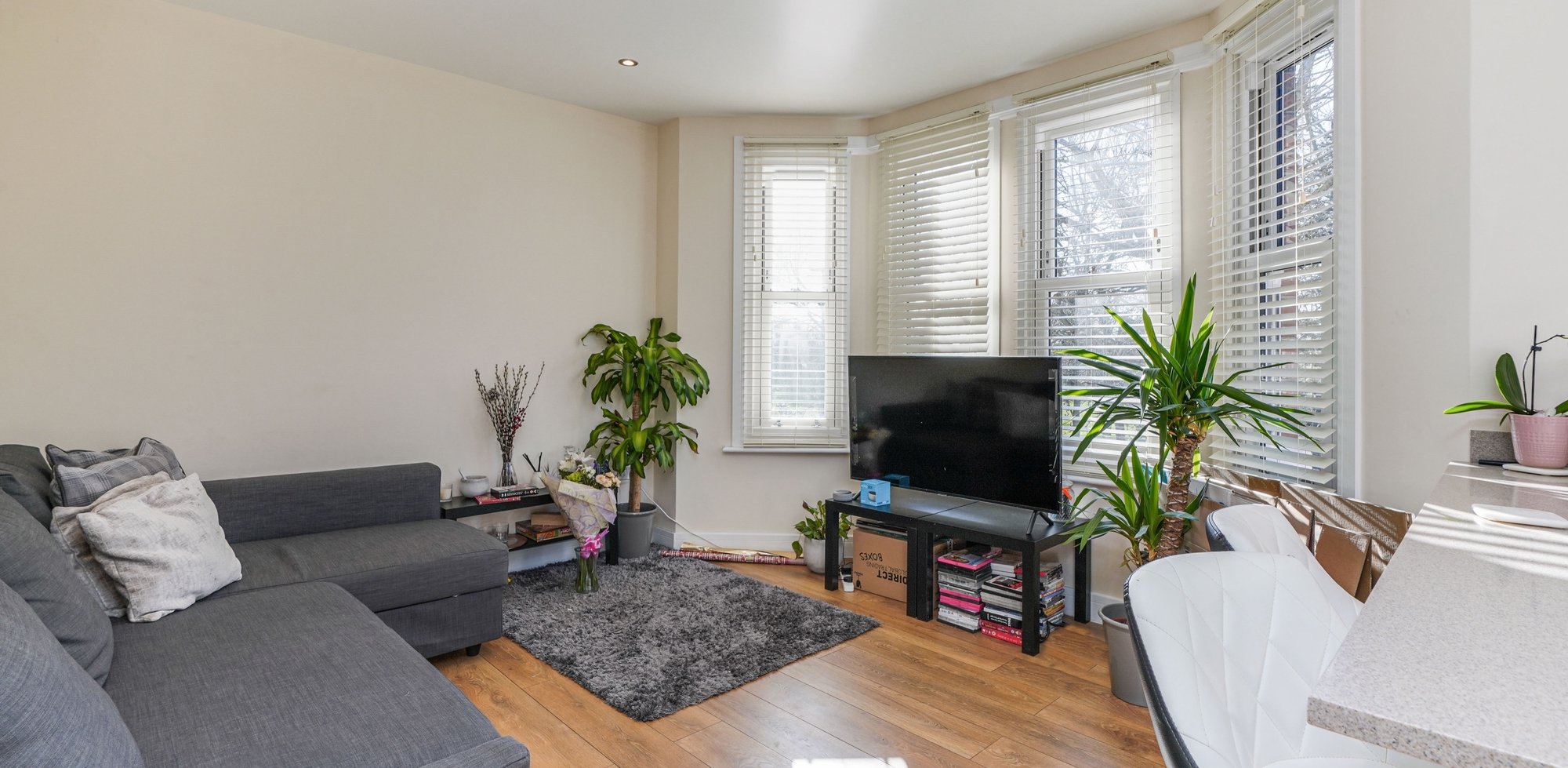 Flat To Rent in Horn Lane, Acton, London, W3
