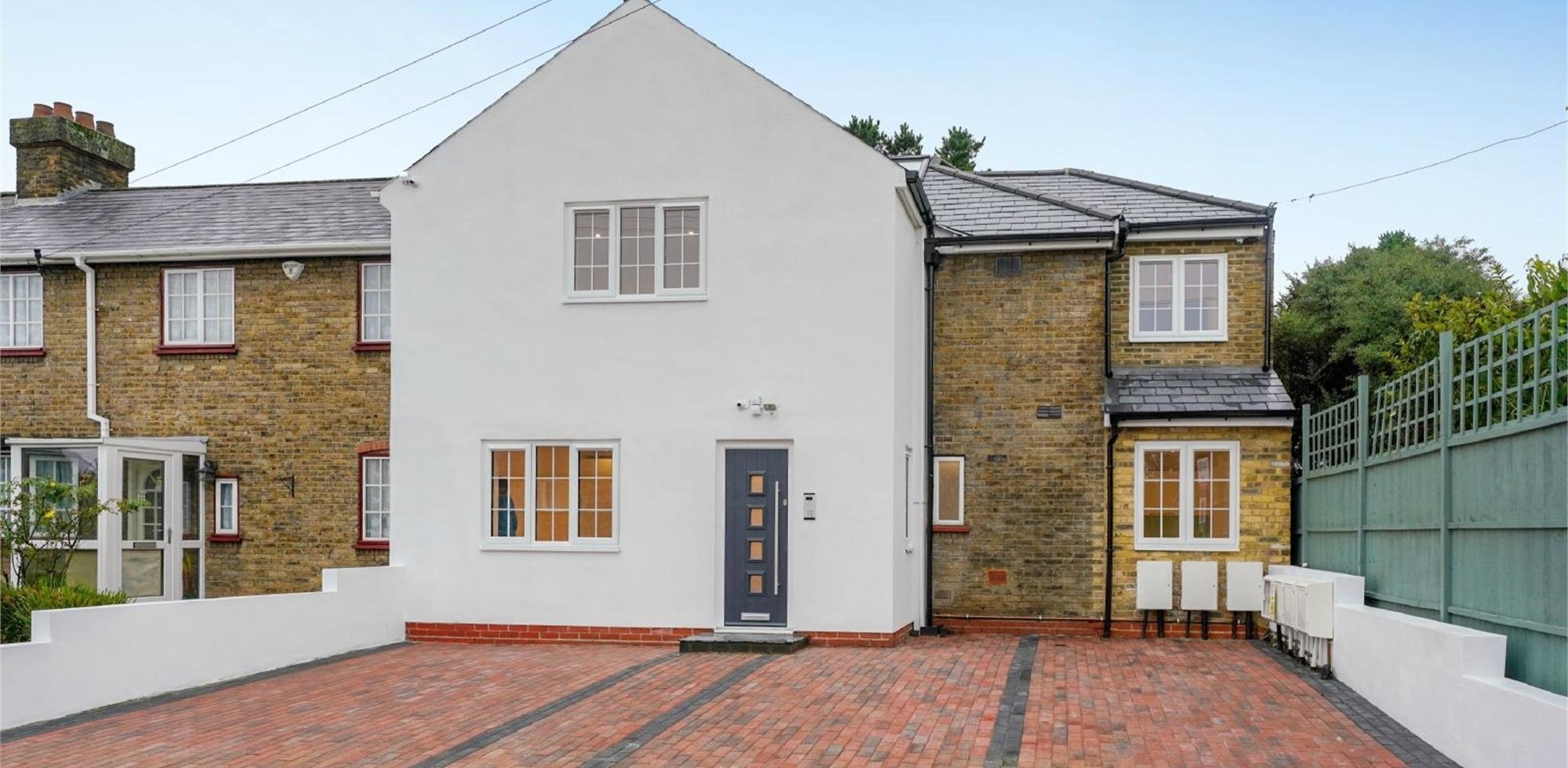 Flat To Rent in Hoylake Road