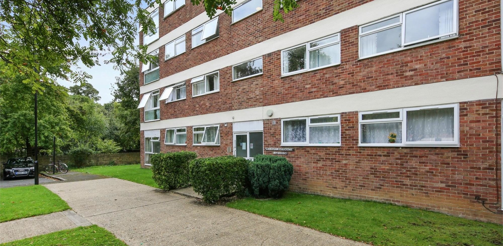 Flat To Rent in Langham Gardens, Ealing
