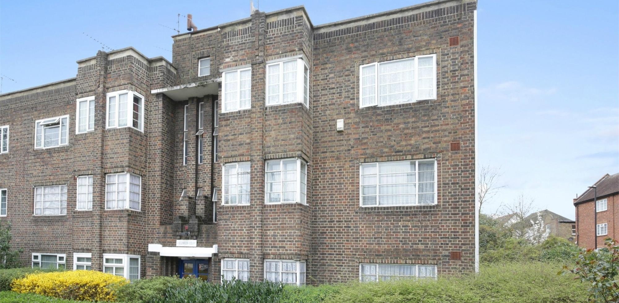 Flat To Rent in Lynton Court, Horn Lane, Acton