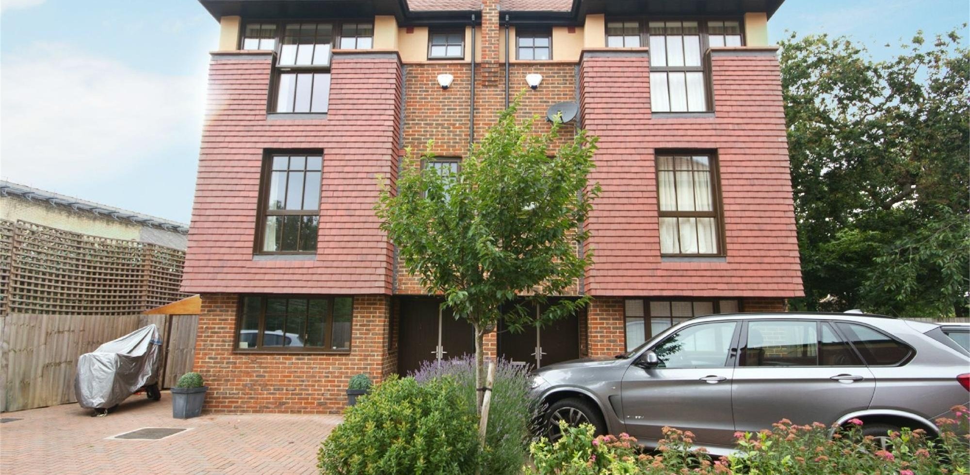 House To Rent in Phillimore Gardens, Ealing Common