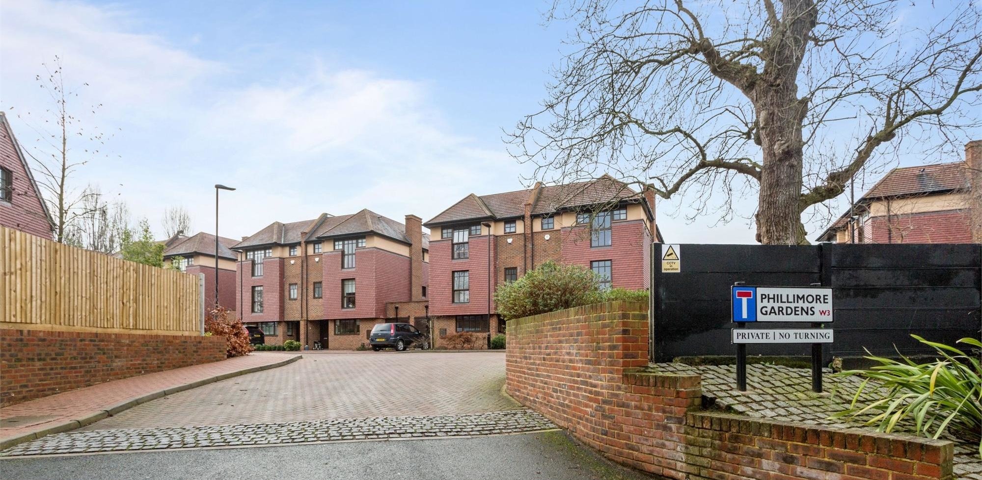 House To Rent in Phillimore Gardens, Ealing Common